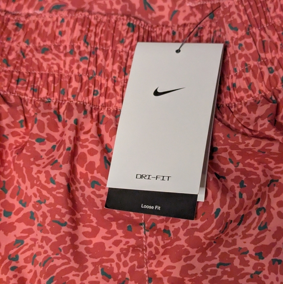 Nike Dri-FIT One 3” Mid-Rise Training Shorts Desert Coral Print Small NWT - Picture 9 of 10